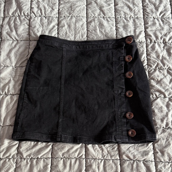Wish List /Jeans Dresses & Skirts - Elegant Black Button-Accent Mini Skirt